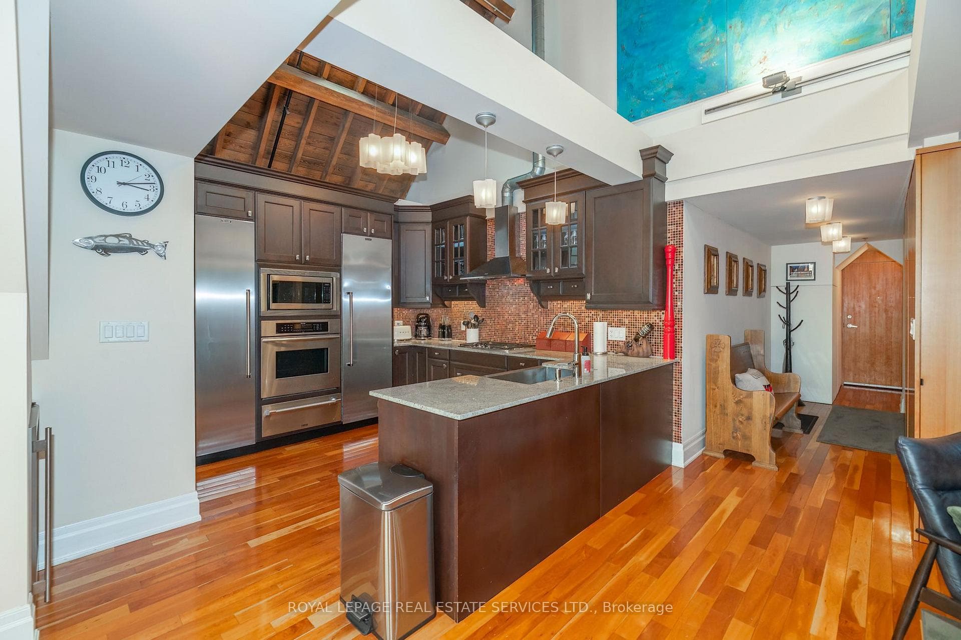 384 Sunnyside Avenue Unit 308 photo 14