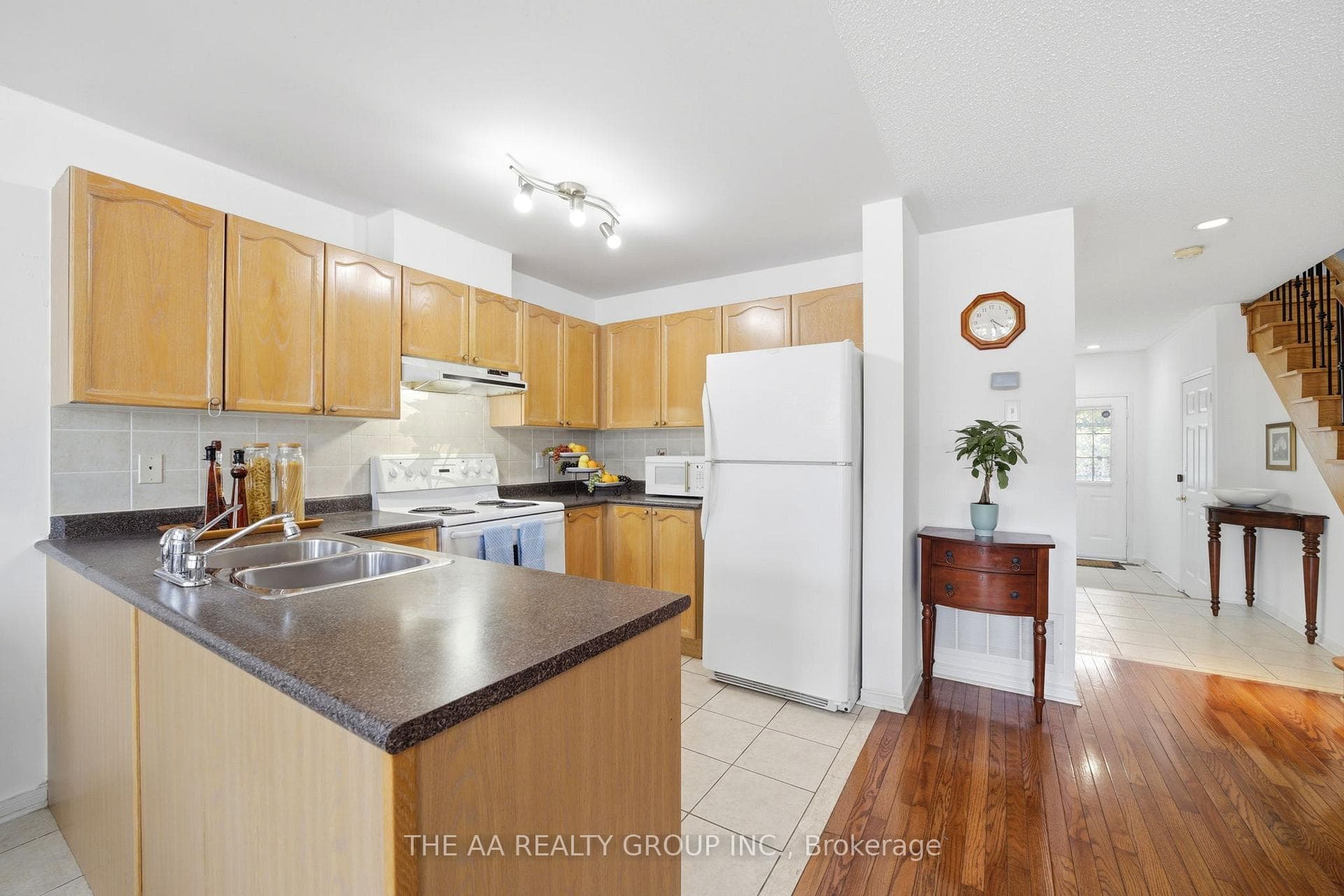 93 San Gabriele Place photo 14