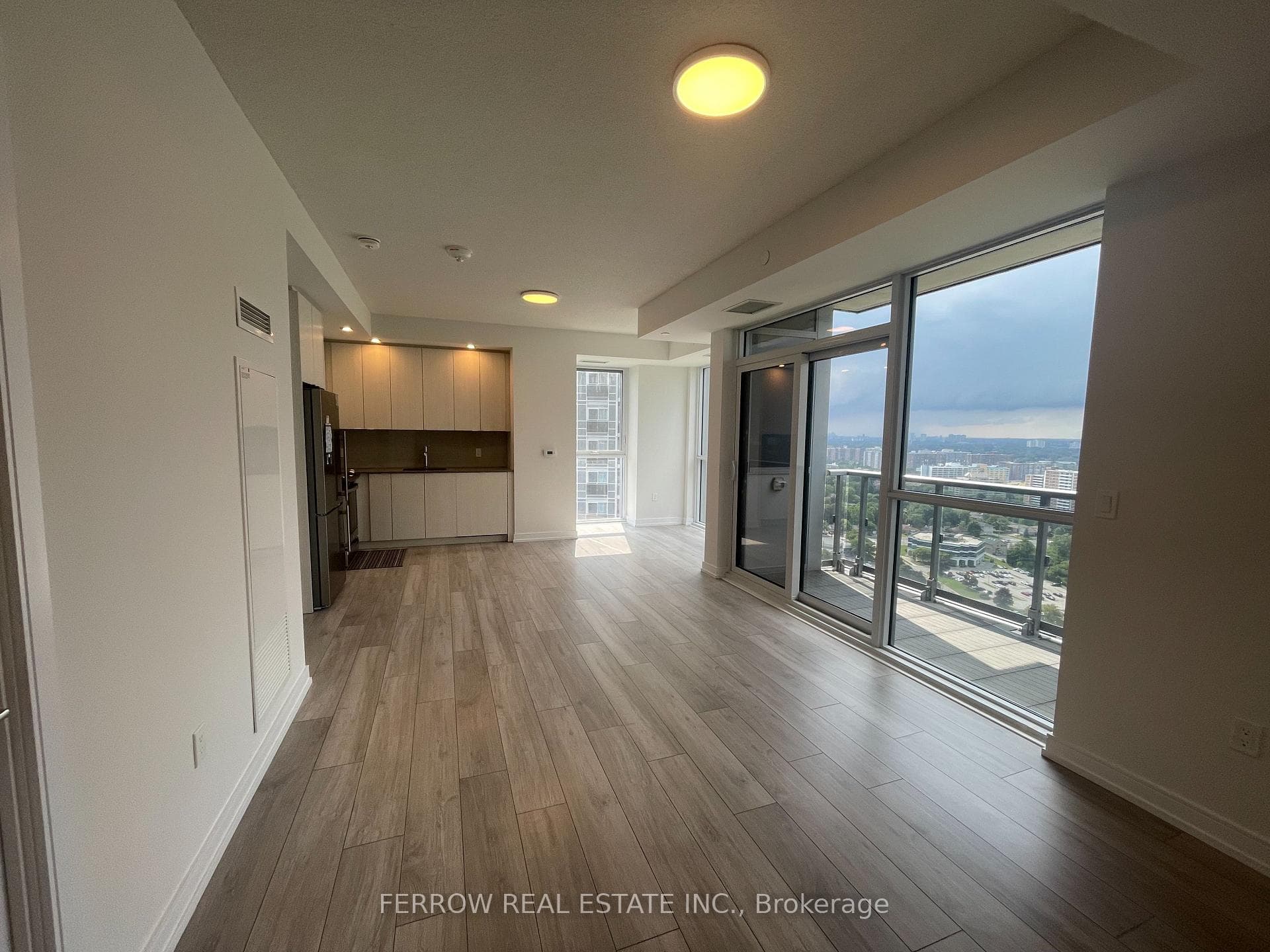 225 Village Green Square Unit 2803 photo 4