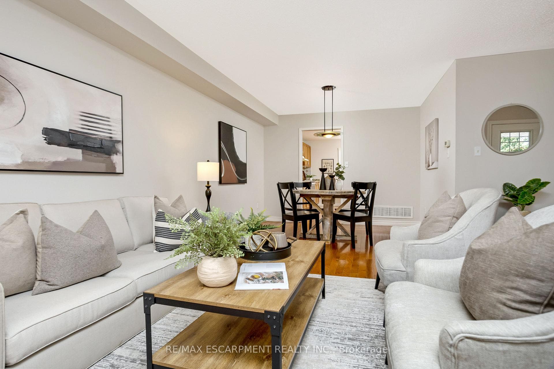 151 Academy Place photo 9