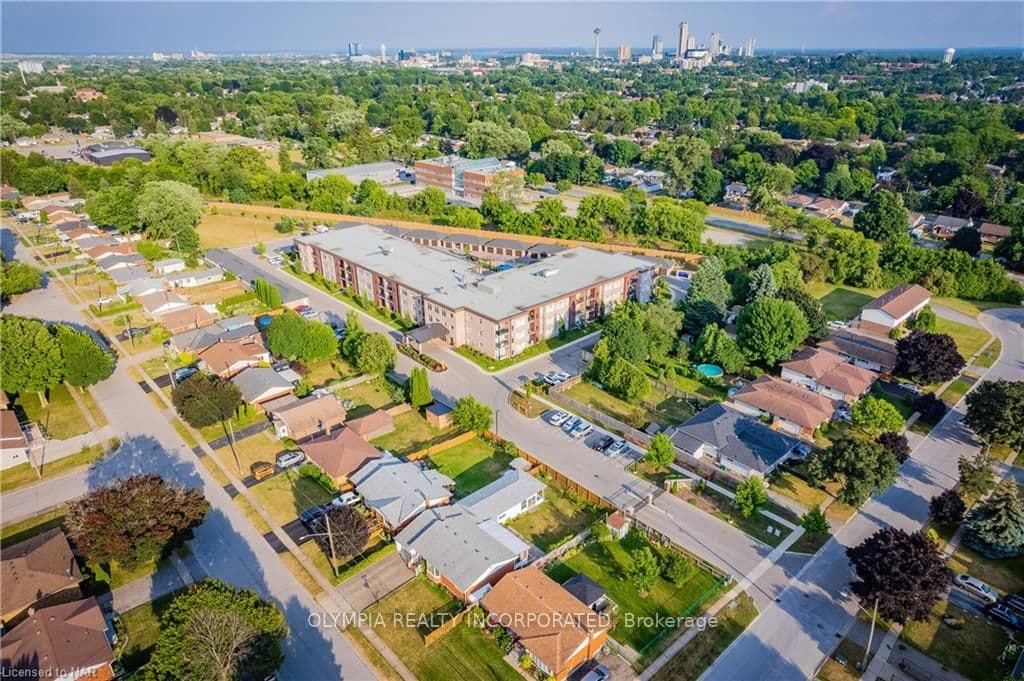 4644 PETTIT Avenue Unit 121 photo 27