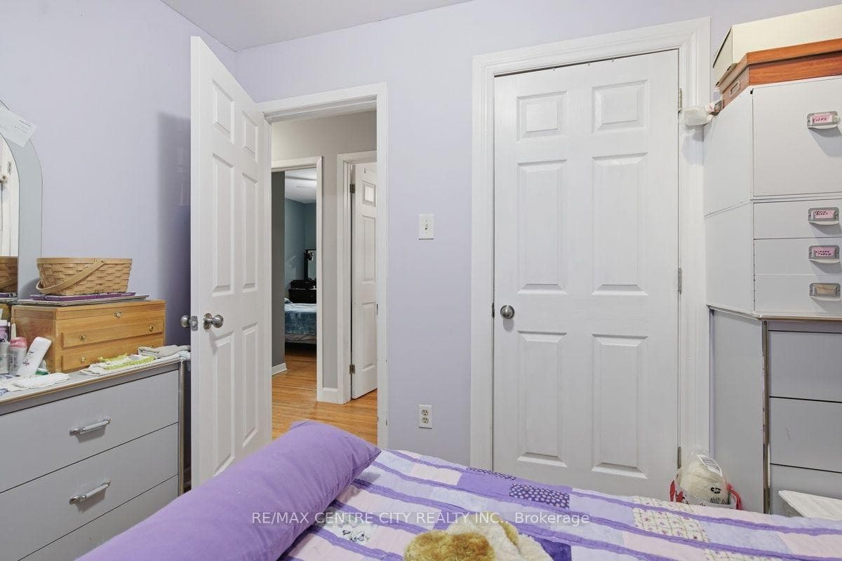 1199 Jalna Boulevard photo 23