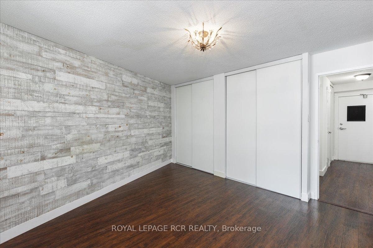 Lots of Closet Space