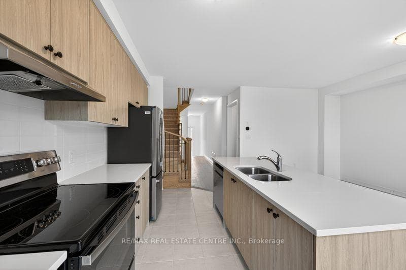 489 Jack Wilford Way photo 10