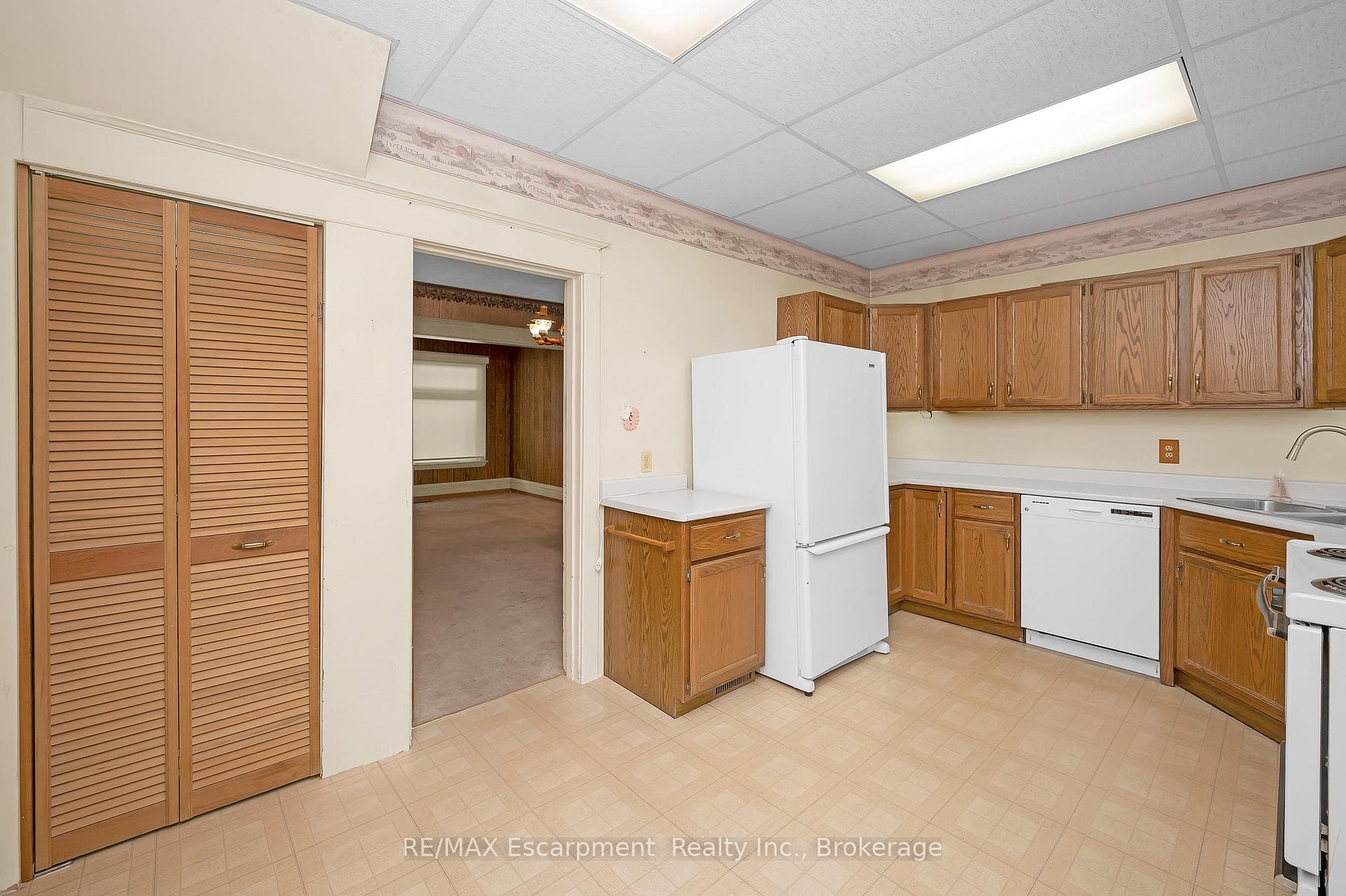184 Stirton Street photo 12