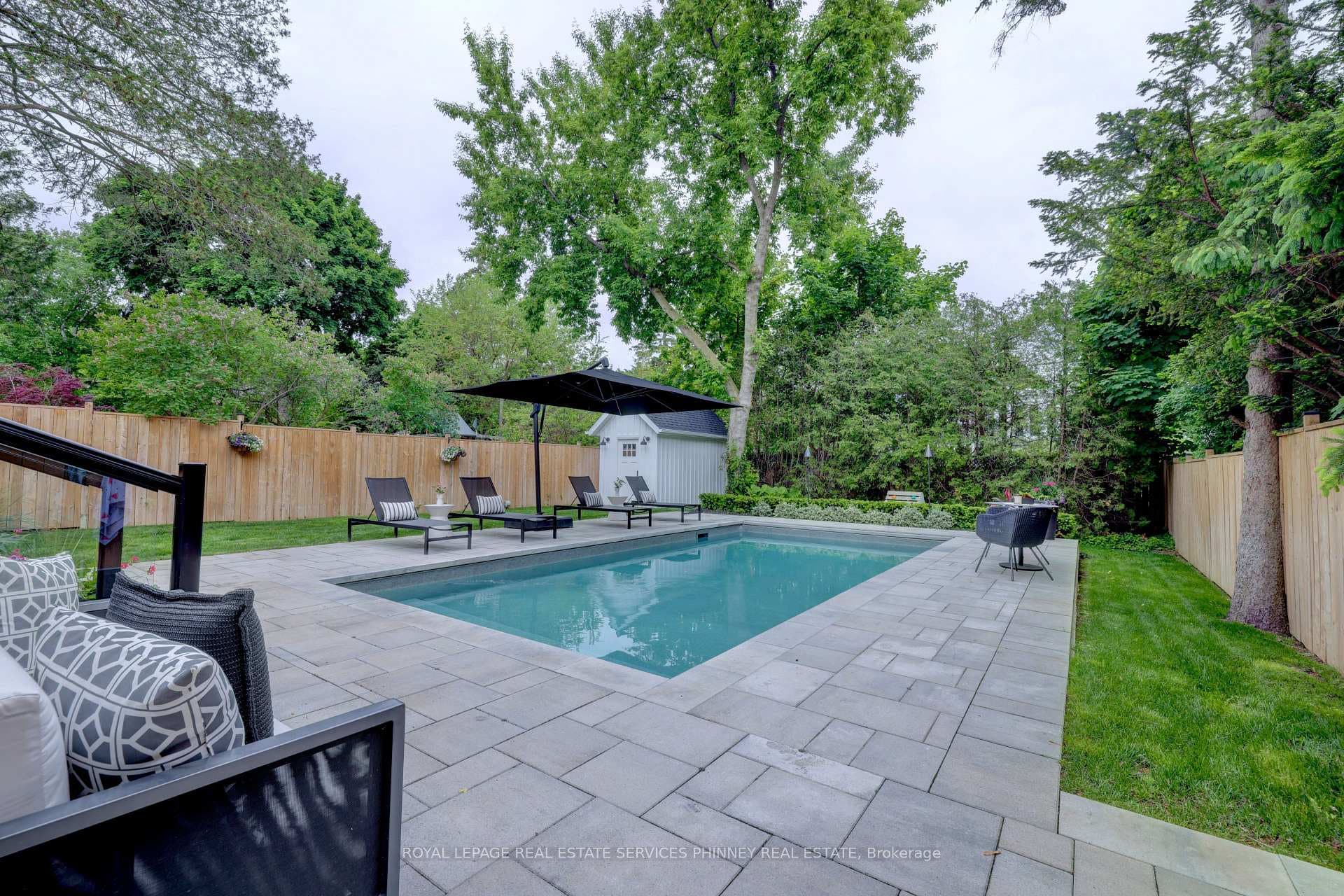 179 Douglas Avenue photo 47
