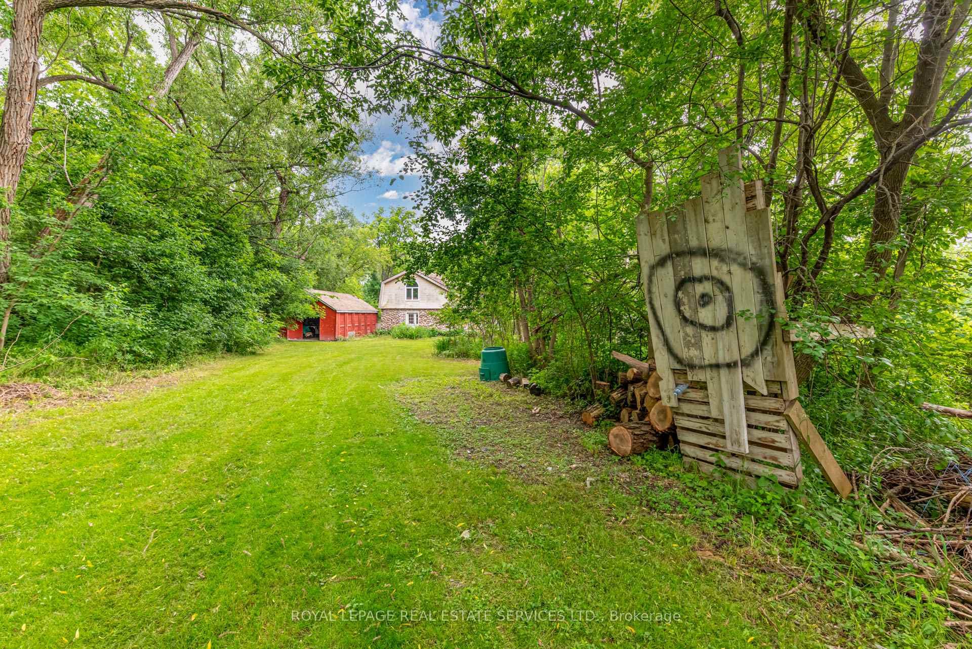 8227 Creditview Road photo 40