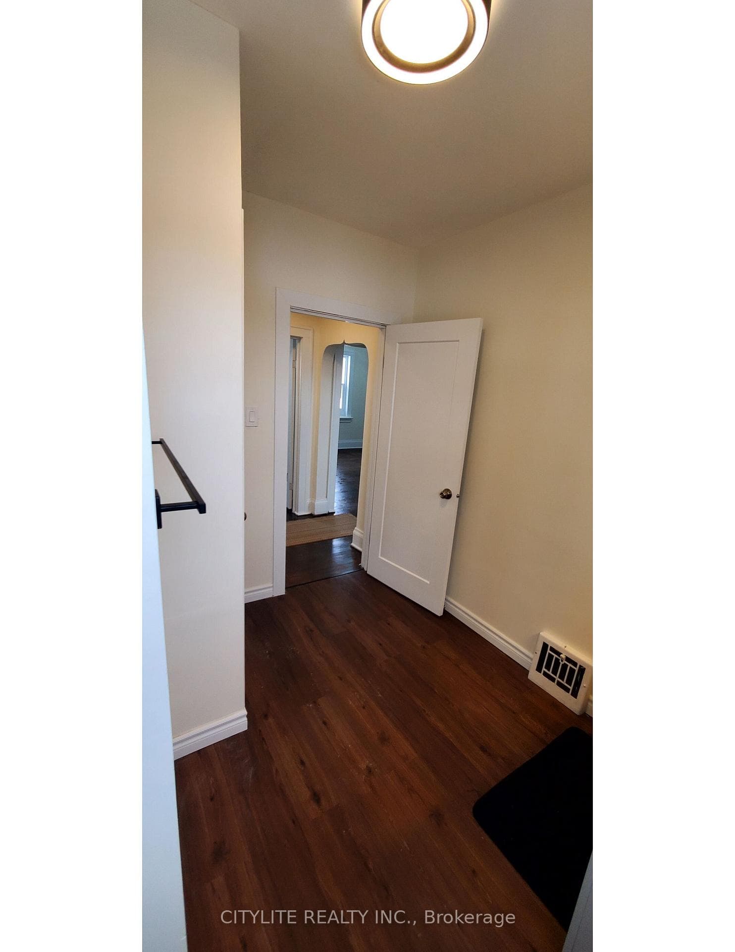 244 Albert Street photo 20