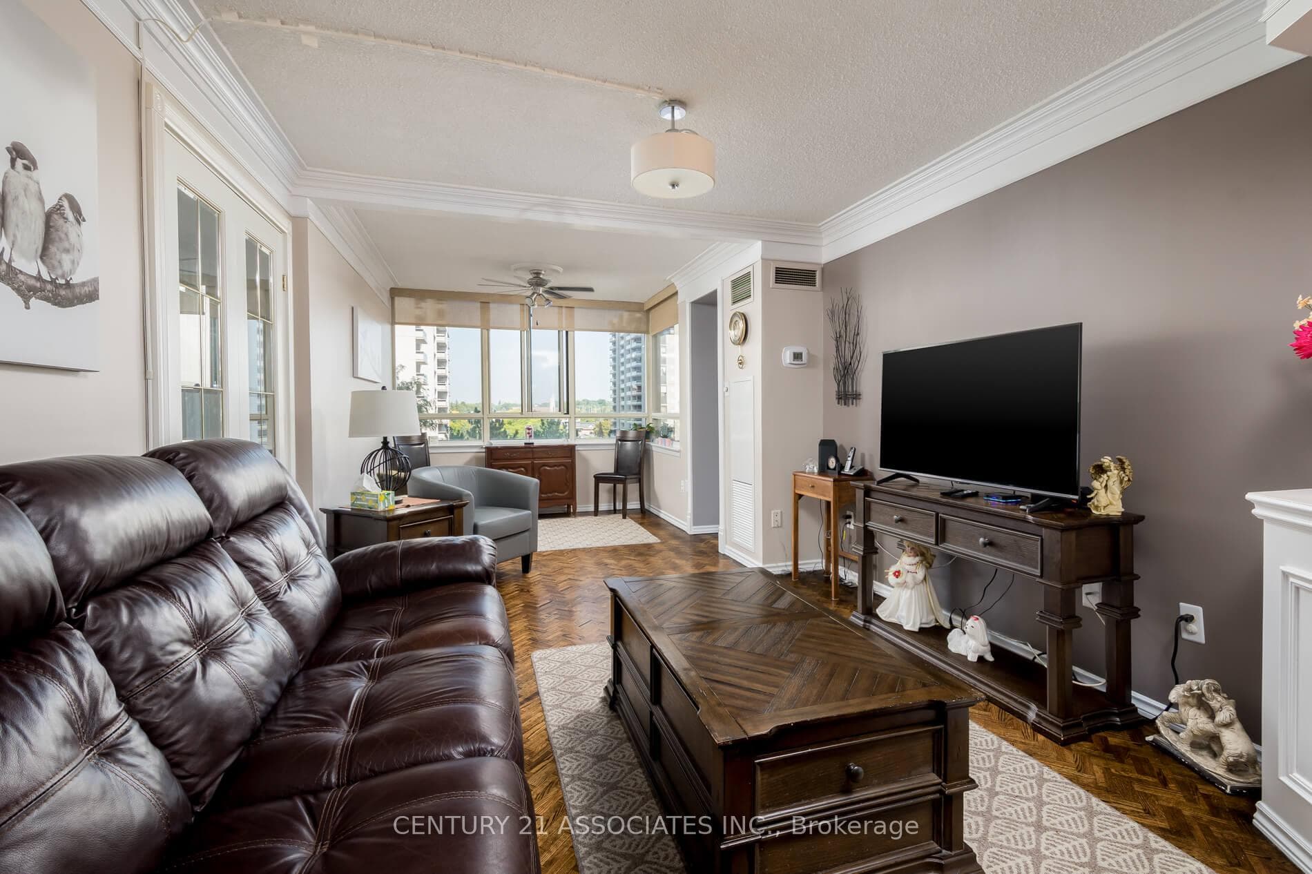 5 Lisa Street Unit 605 photo 7