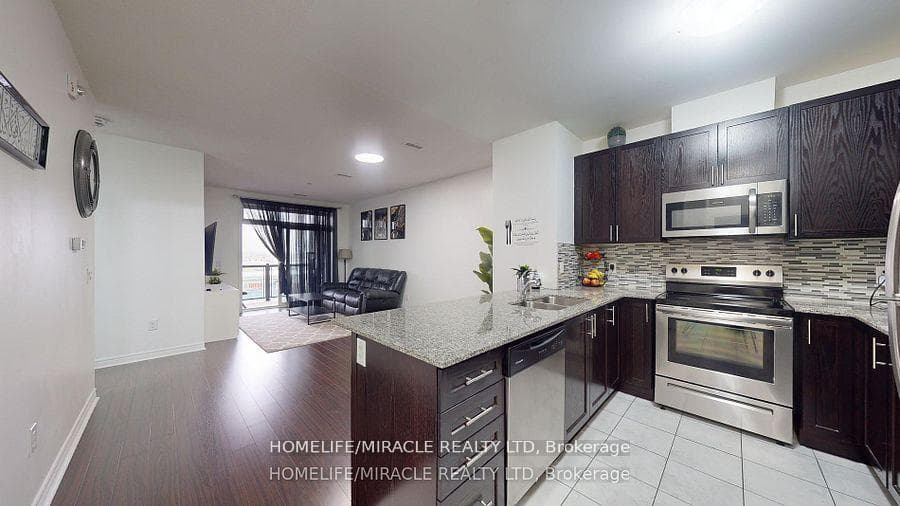 7325 Markham Road Unit 403 photo 9