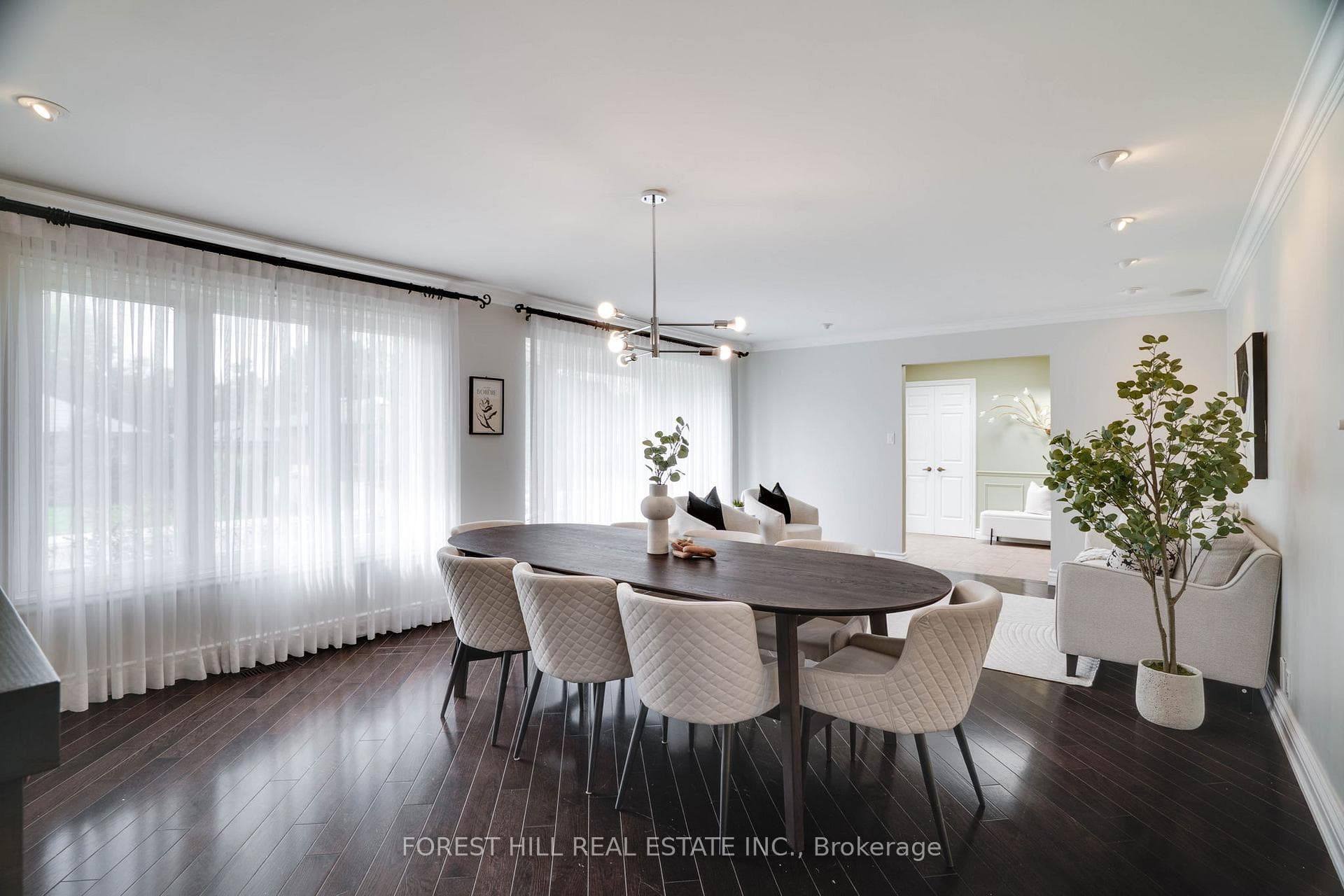 244 Waterloo Avenue photo 8