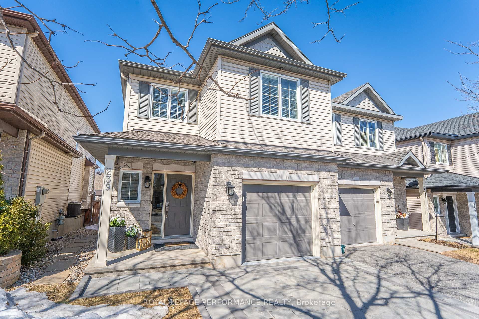 239 Deerfox Drive photo 1