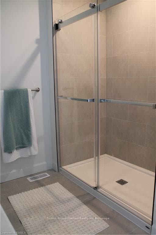 215 SUPERIOR Drive photo 13