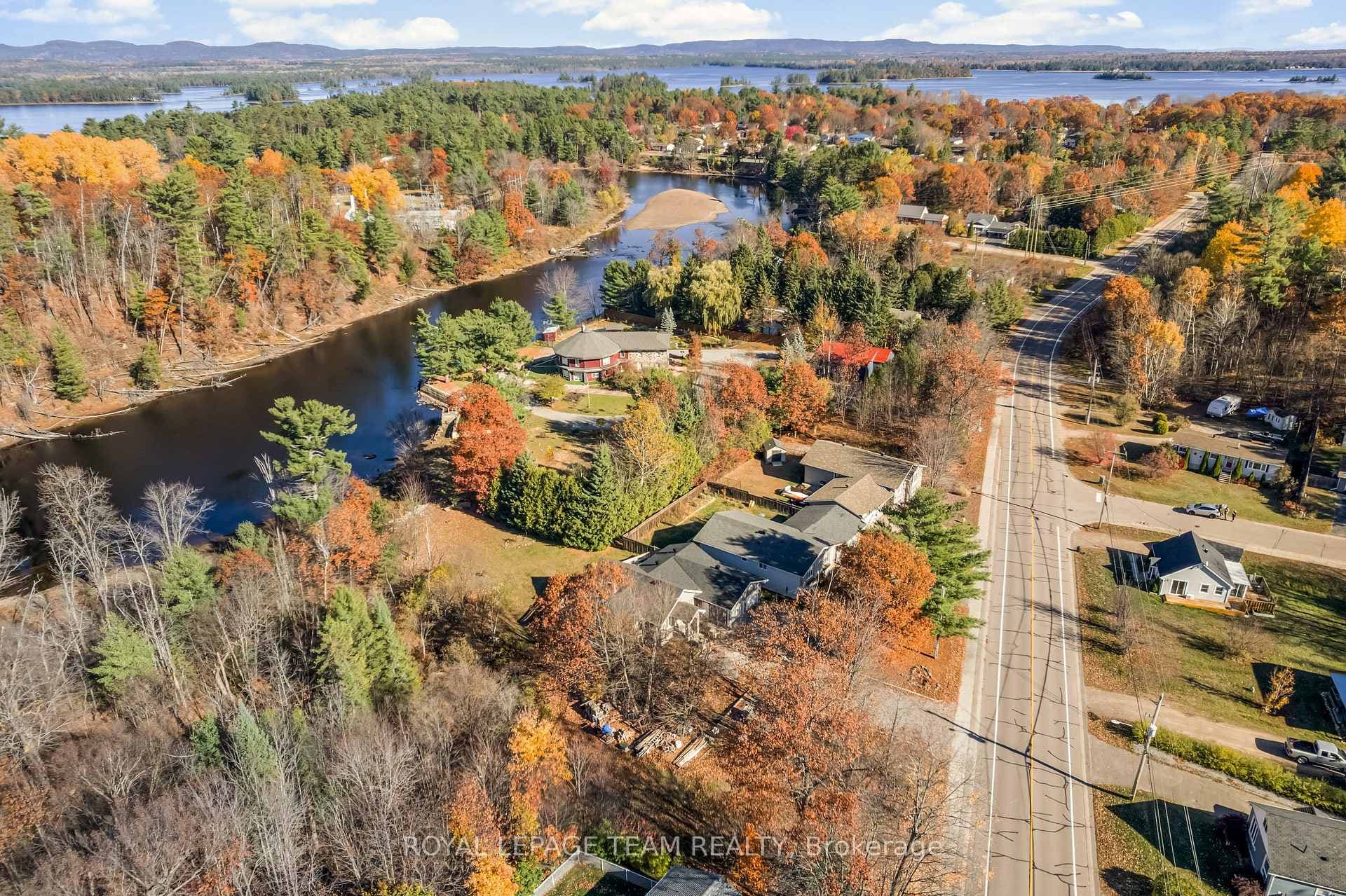 1349 Victoria Street photo 46