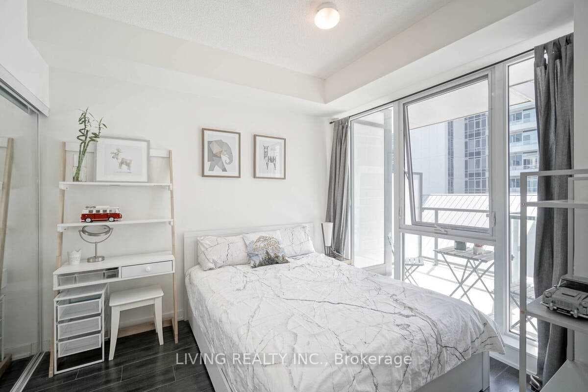 18 Rean Drive Unit 502 photo 12