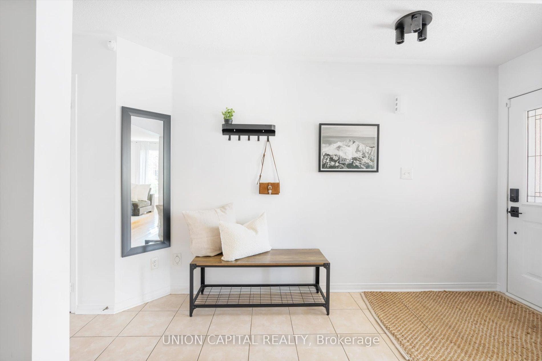 30 Angier Crescent photo 2