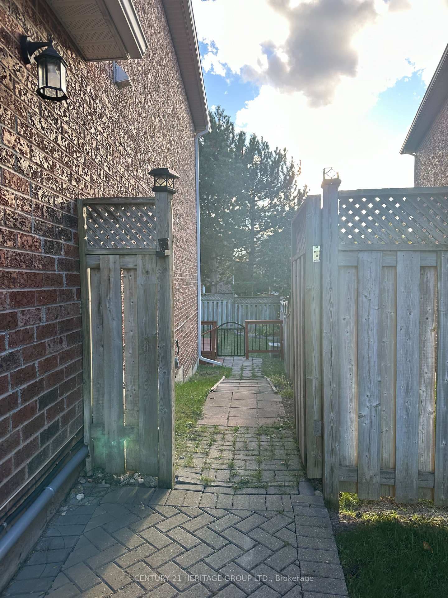 74 Rush Road Unit Bsmt photo 2