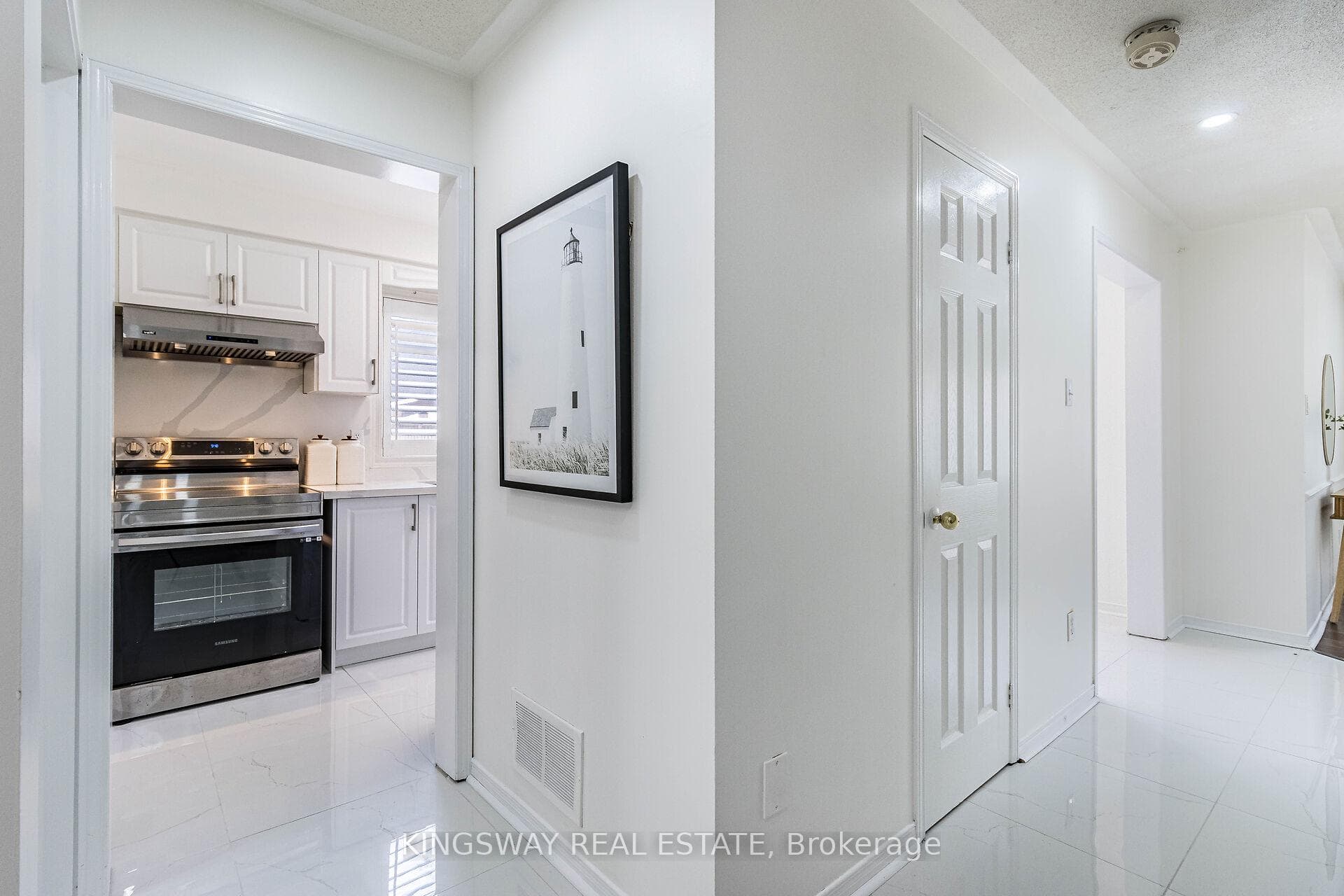 2050 Oak Bliss Crescent photo 6