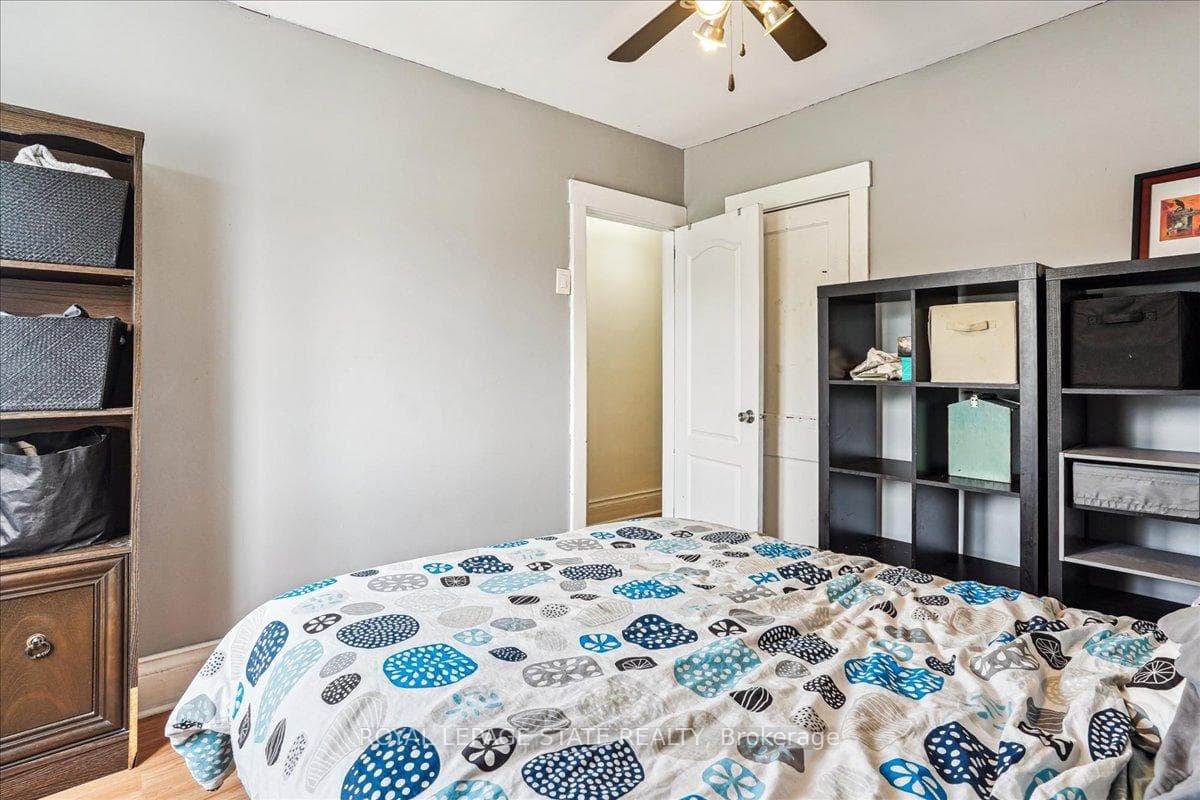 54 Gibson Avenue photo 24