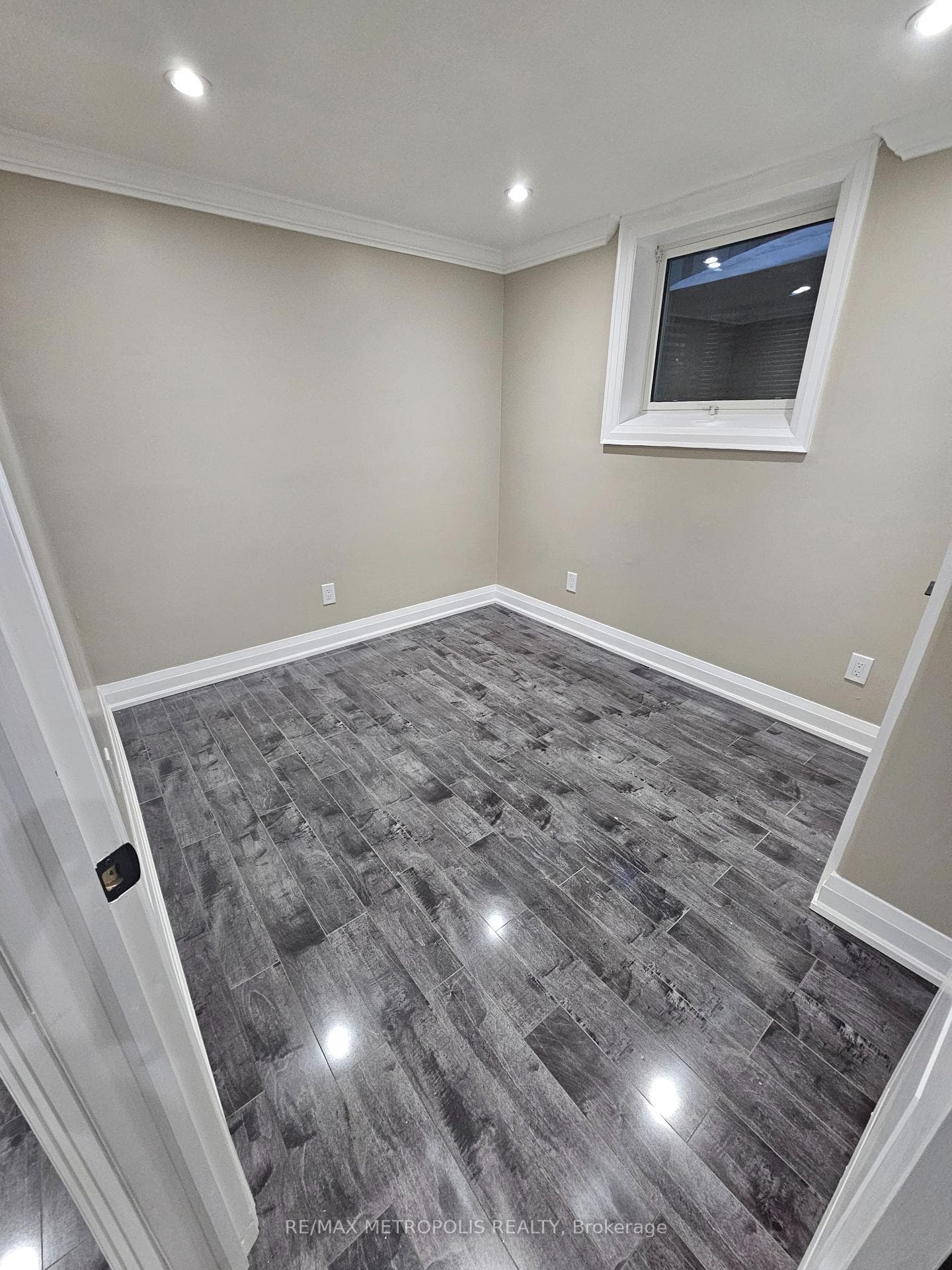 3 Andrea Road Unit Bsmt photo 3