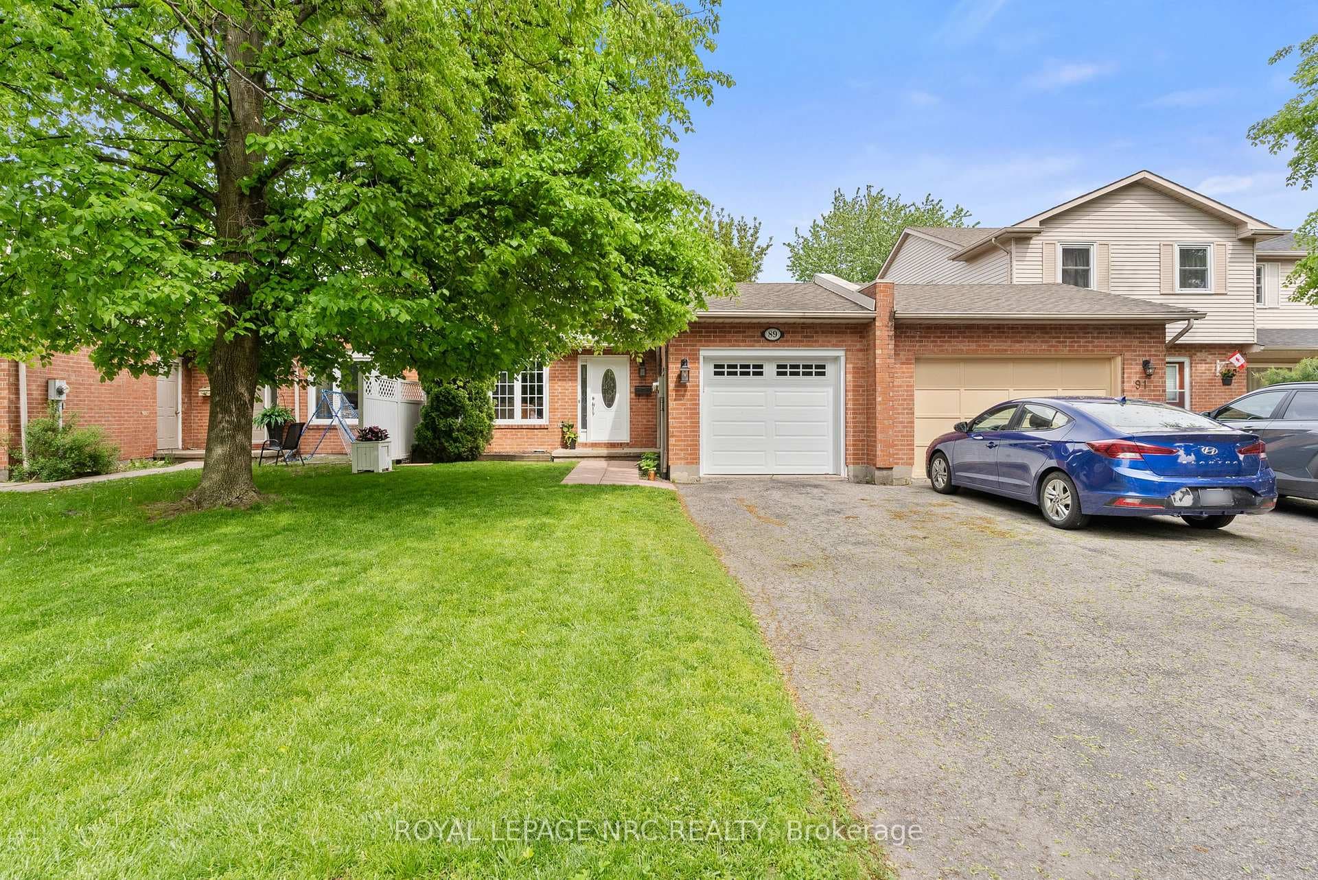 89 Stoney Brook Crescent photo 2