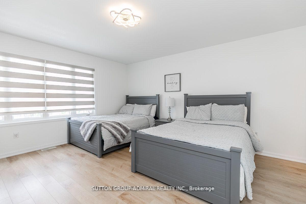 67 Majesty Boulevard photo 20