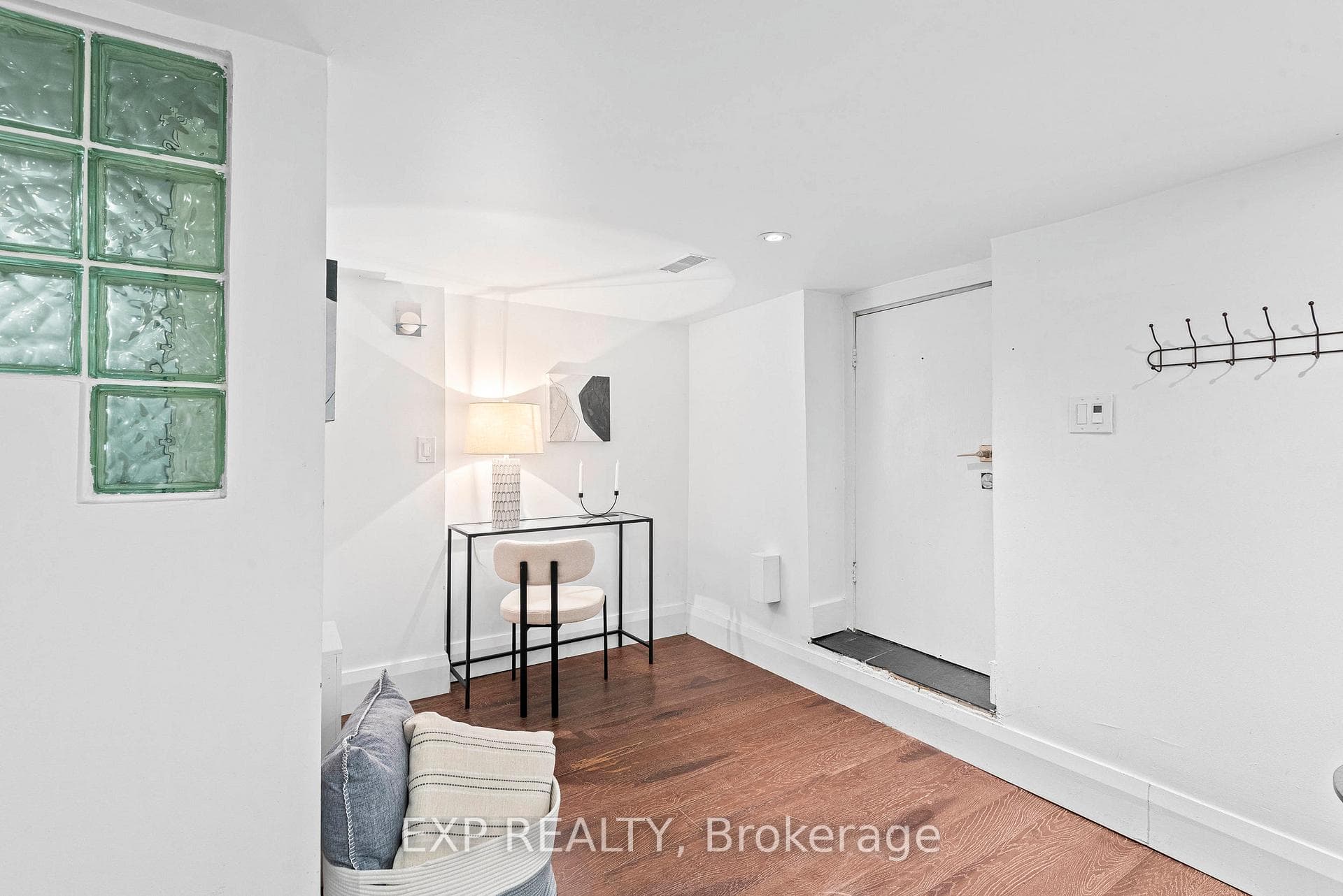 14 Audley Avenue photo 32