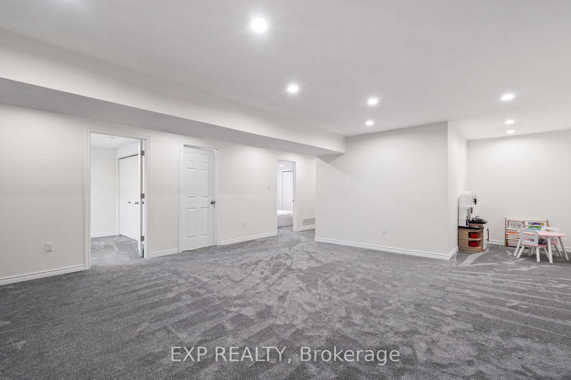 10 Ashberry Place photo 30