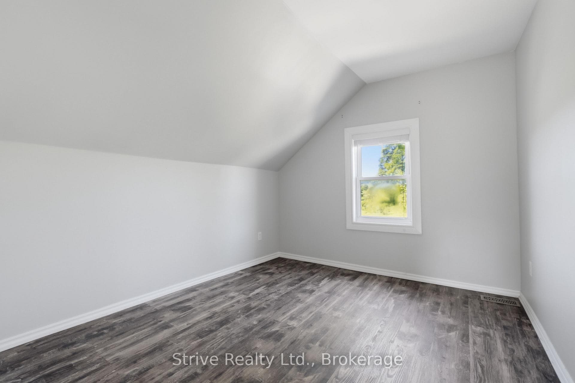 116 Concession Street photo 25