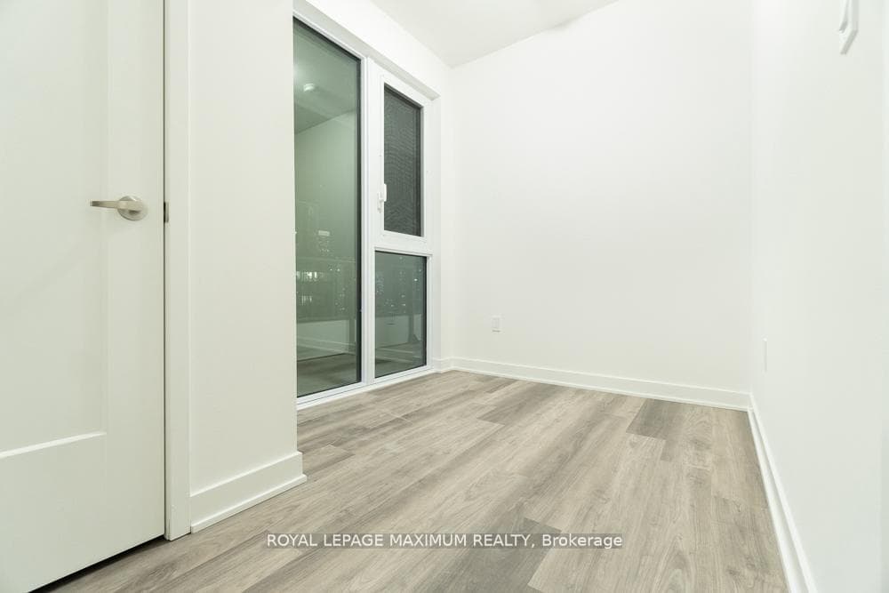 70 Princess Street Unit 2015 E photo 7