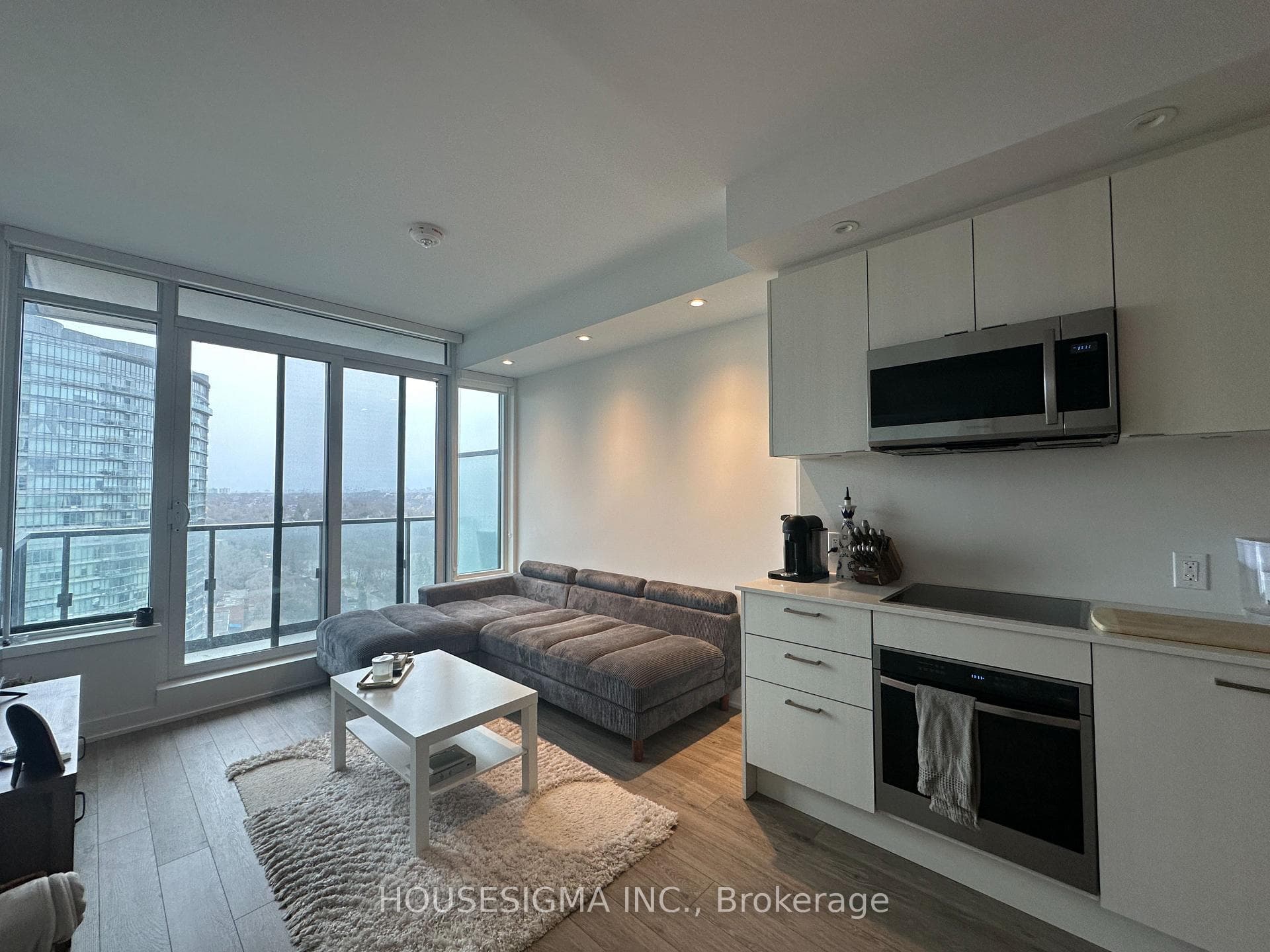 1928 Lakeshore Boulevard Unit 2517 photo 3