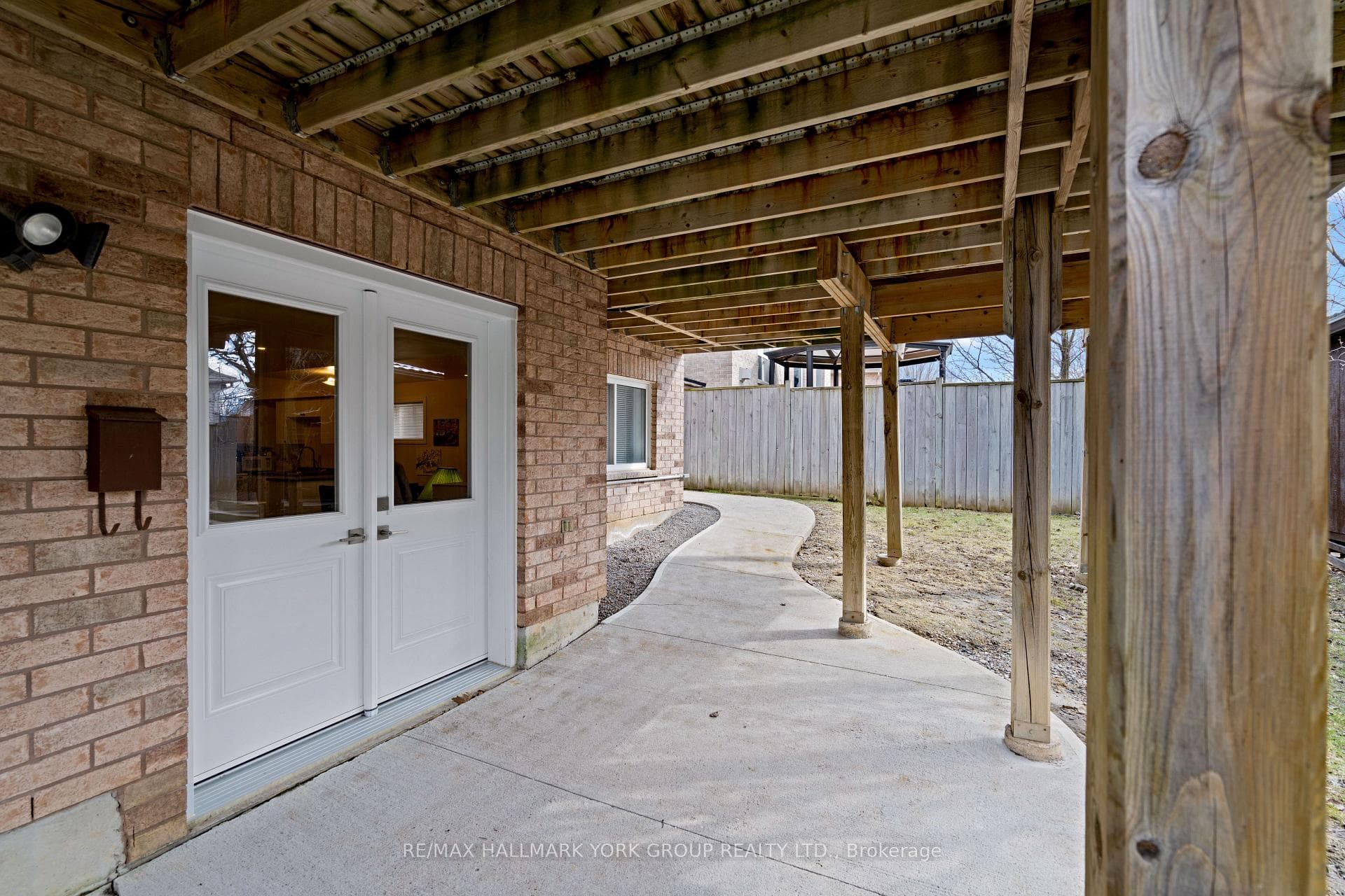 59 Carley Crescent photo 38