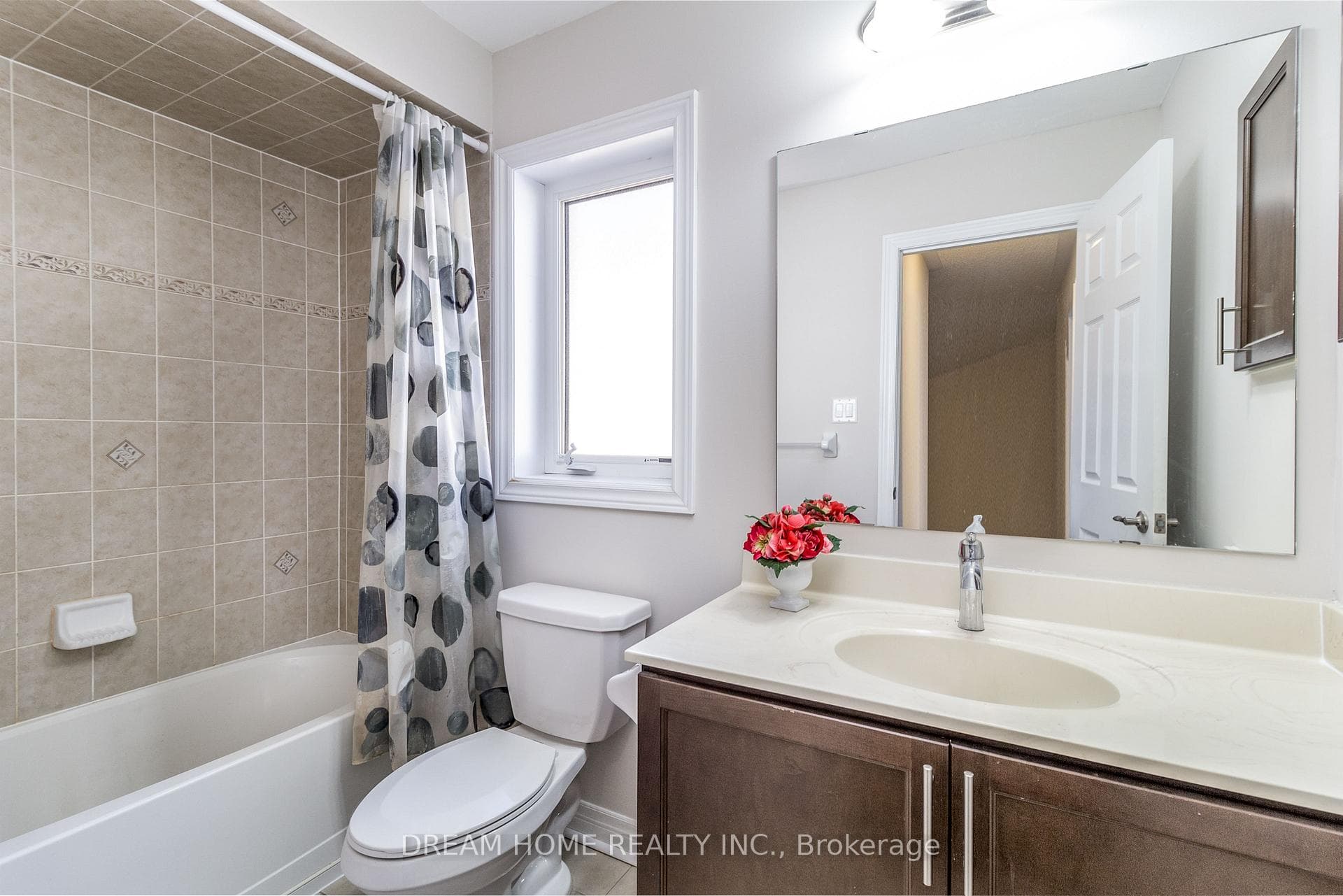 3070 Eberly Woods Drive photo 17