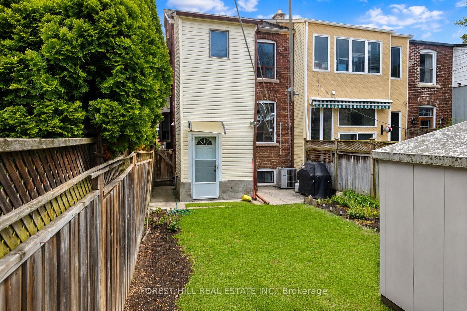 84 Ellerbeck Street photo 2