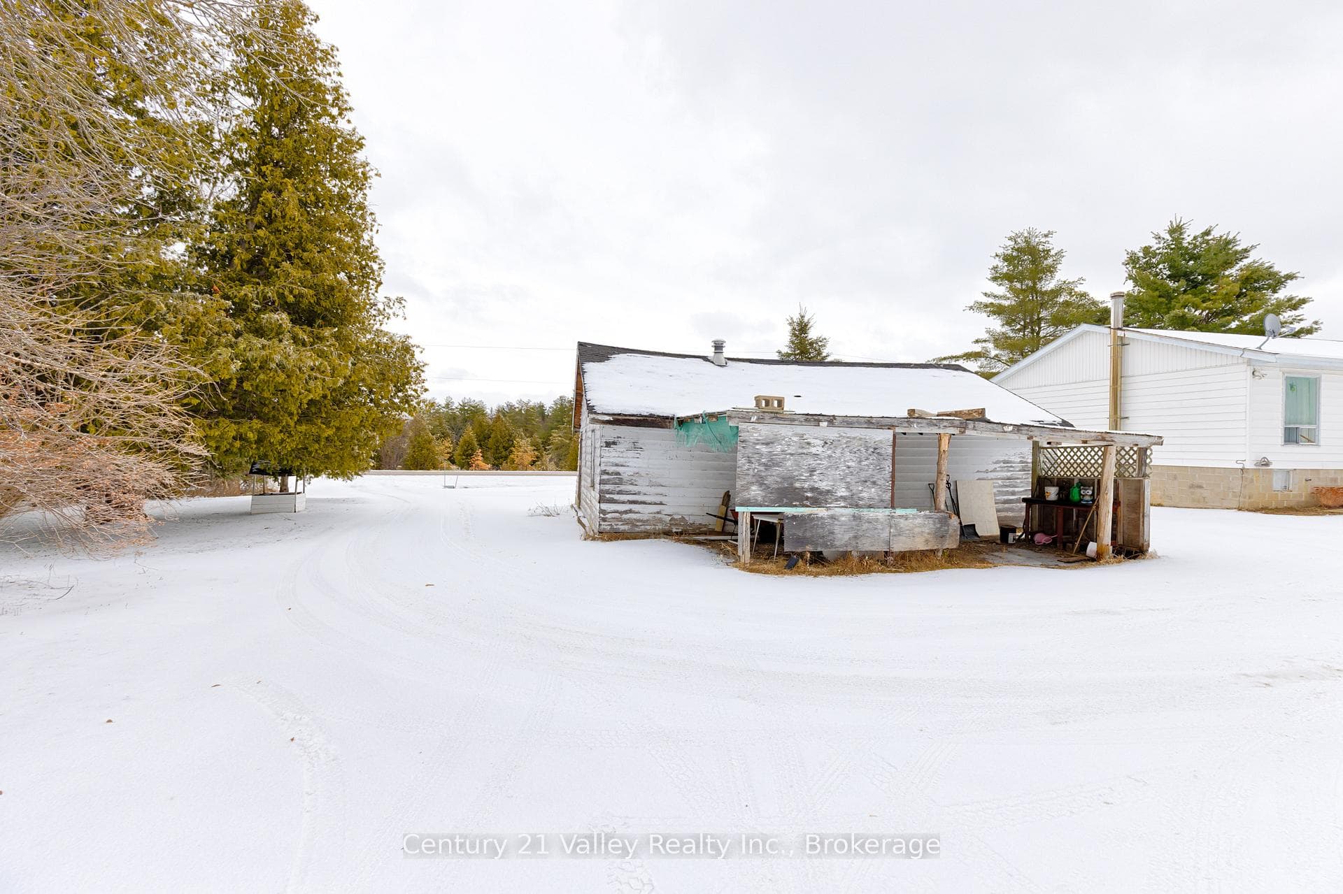 911 Bulger Road photo 37