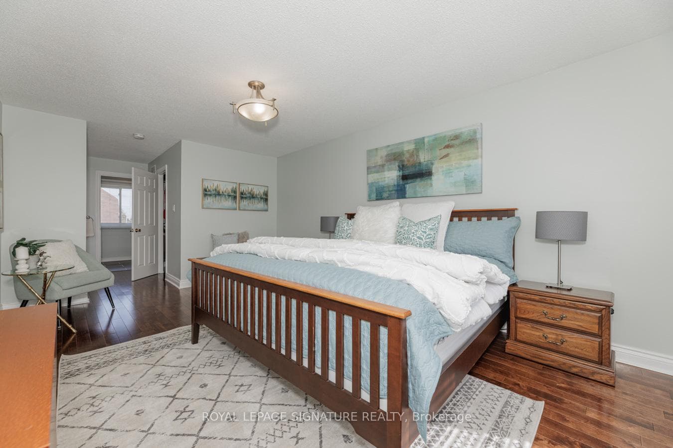 649 Weyburn Square photo 26