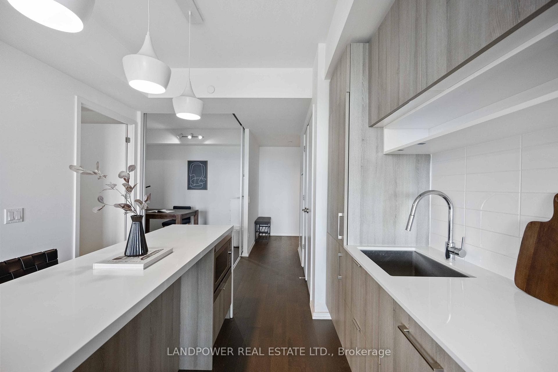 5 Soudan Avenue Unit 3002 photo 8