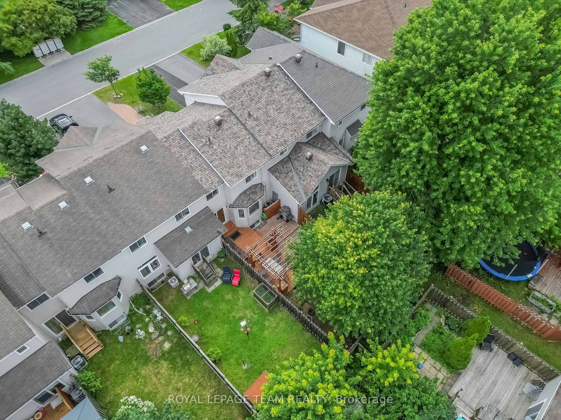 74 Milner Downs Crescent photo 22