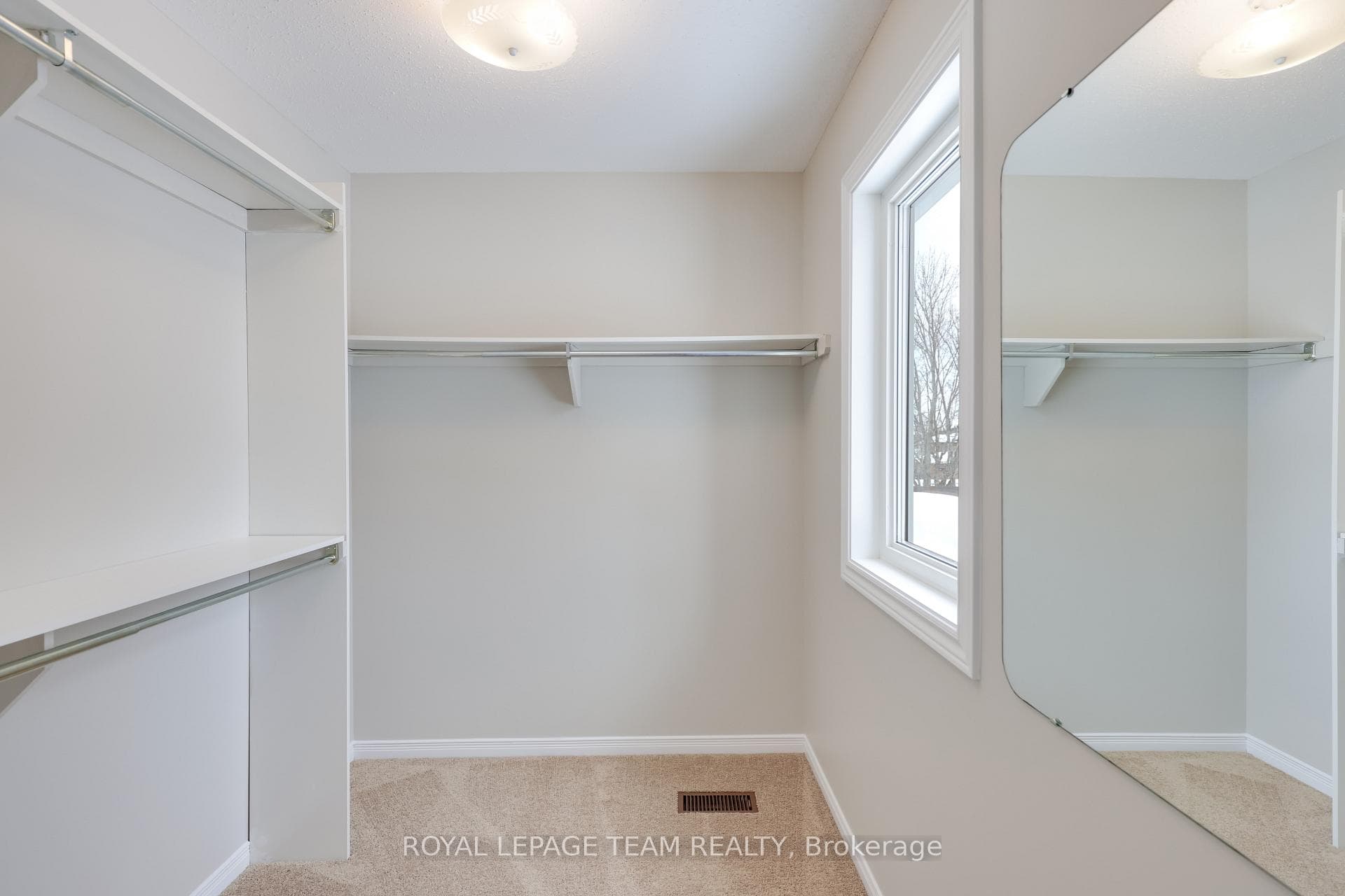 82 HANSEN Avenue photo 28