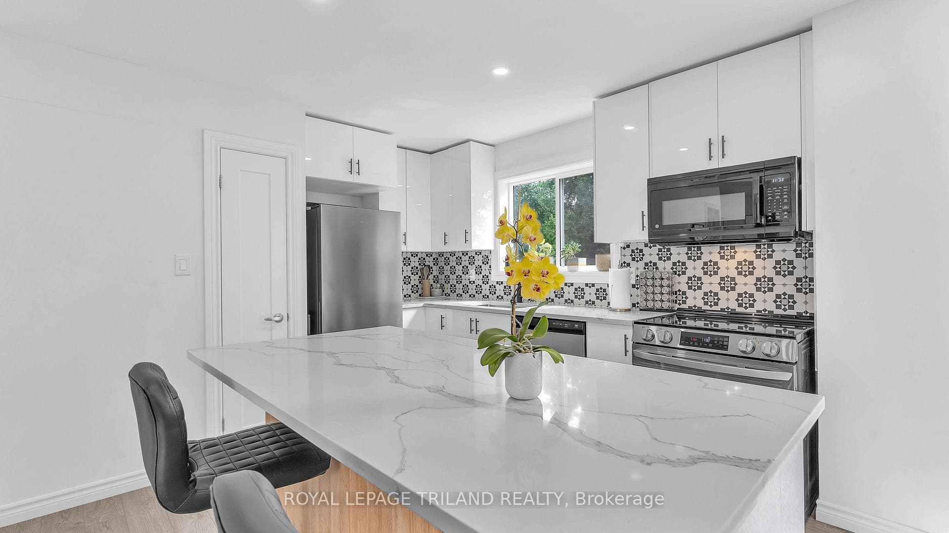 51 Ashbury Avenue photo 7