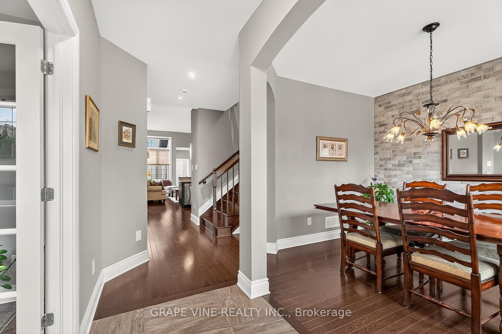 506 Chriscraft Way photo 5