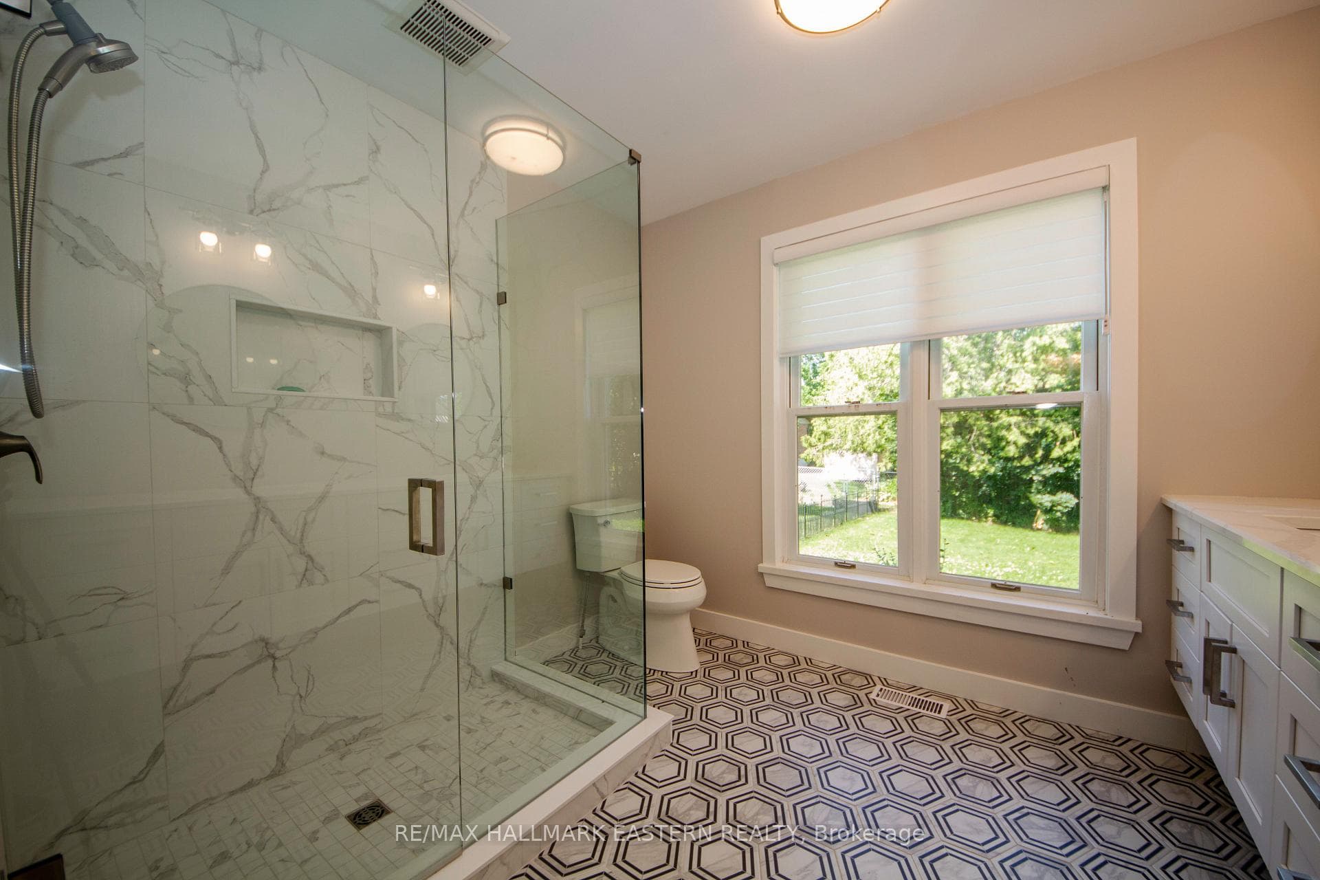 36 Russell Hill Road photo 15
