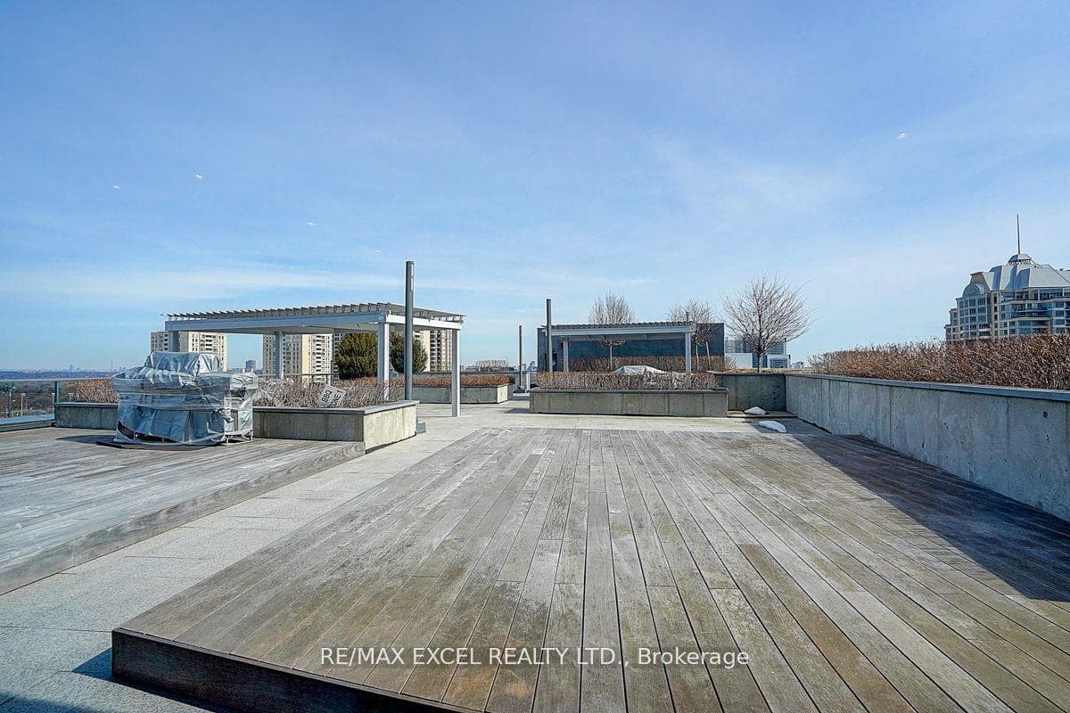 7 Kenaston Gardens Unit Lph5 photo 39