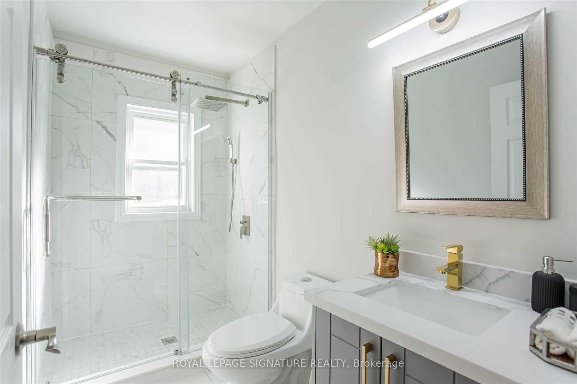 50 Cartier Crescent Unit Main photo 8