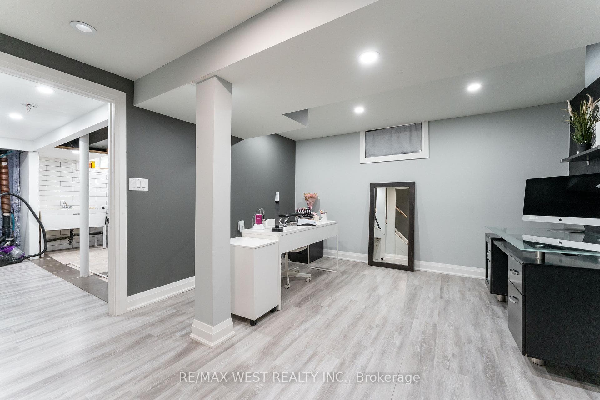 139 Redgrave Drive photo 18
