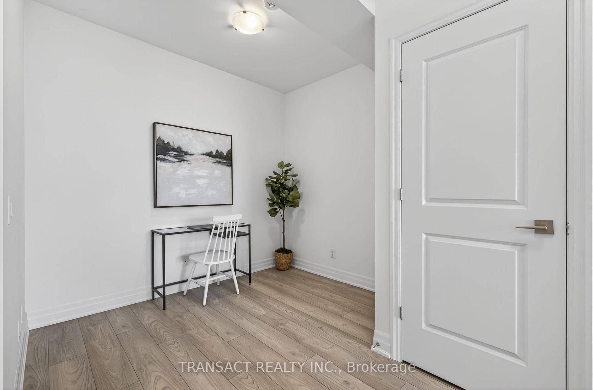 36 Elm Drive Unit 1706 photo 5