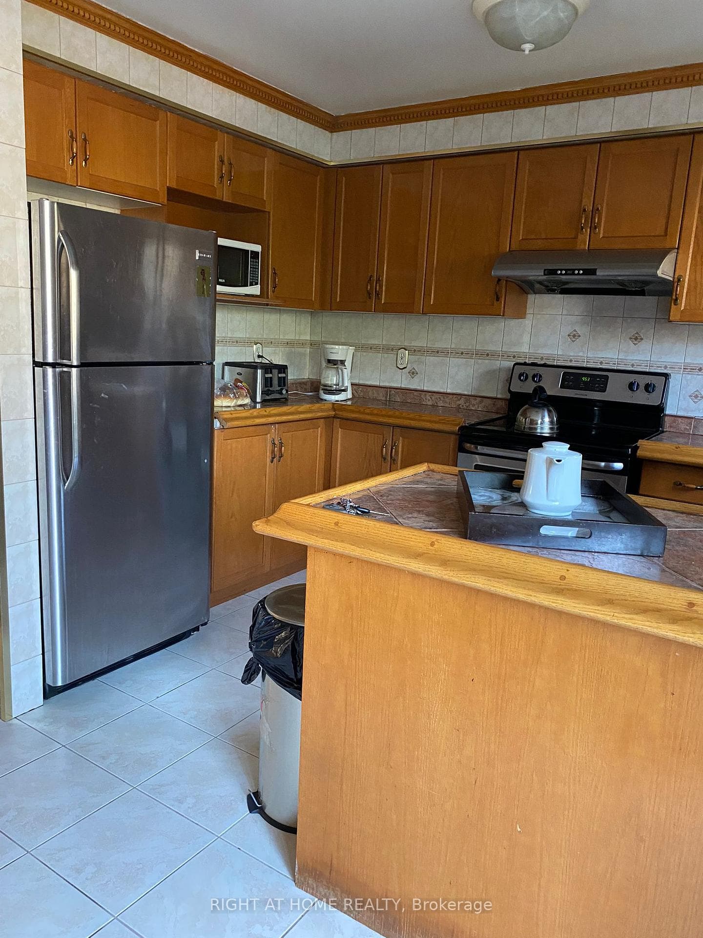 165 fieldstone Drive Unit 3 photo 8