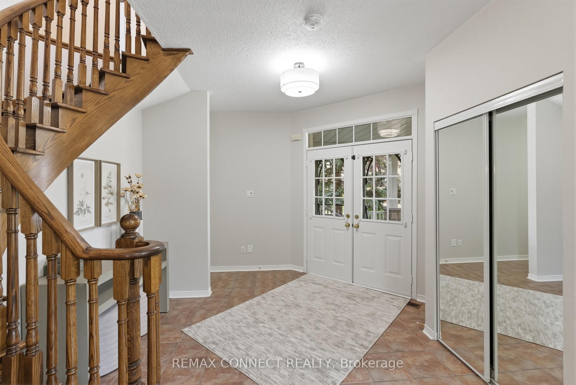 16 White Cedar Drive photo 8
