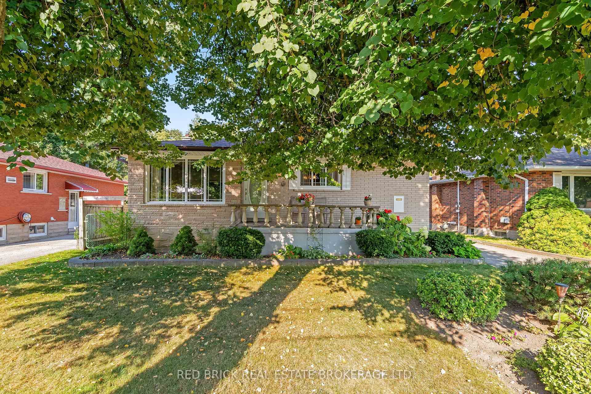 75 Sheridan Street photo 4