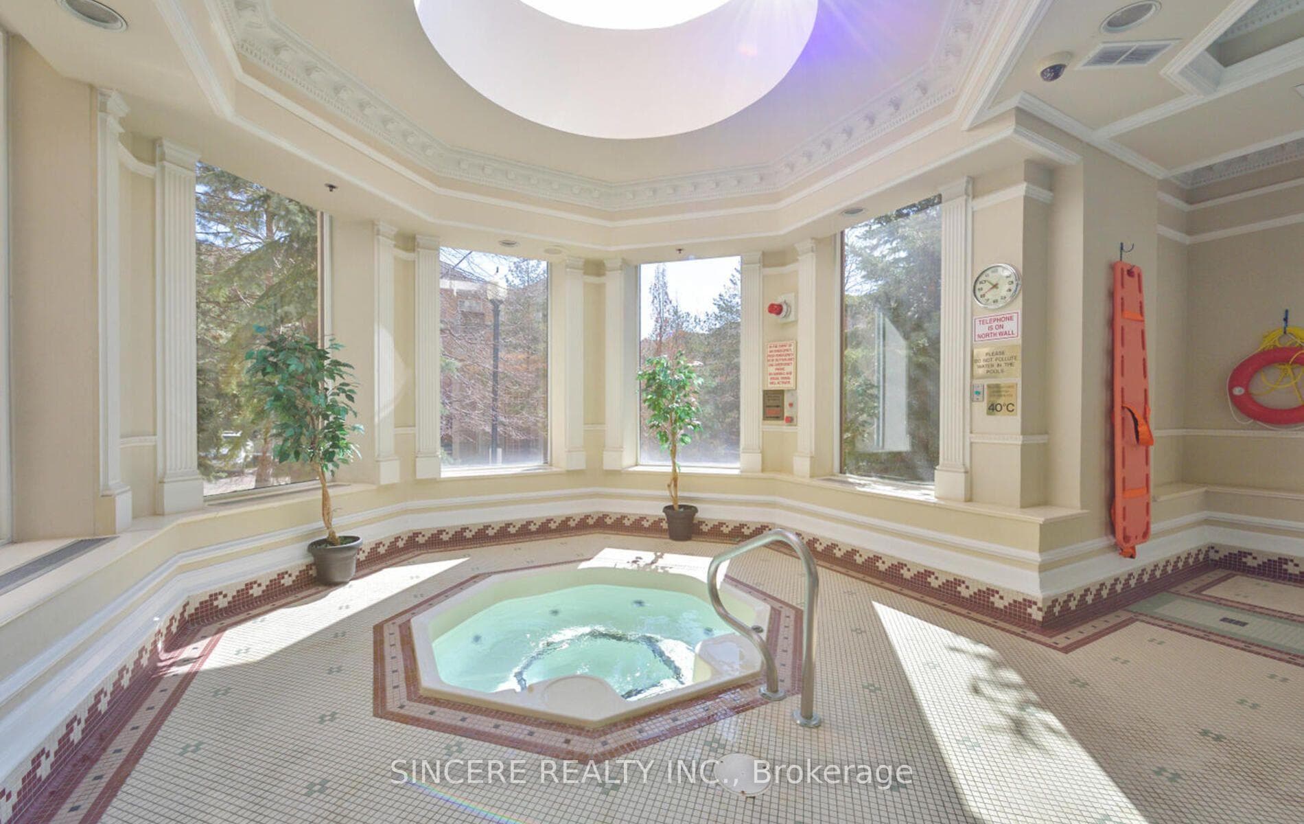 18 Sommerset Way Unit 1512 photo 25